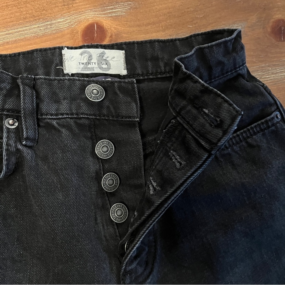Free People CRVY High-Rise Mom Jeans Black 26 - Picture 5 of 8